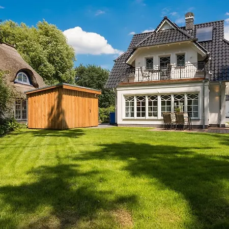 Am Luetten Bagen Haus Attila Born