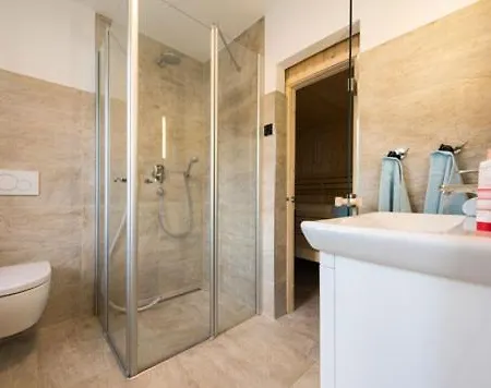 Feriehus Am Luetten Bagen Haus Attila Born