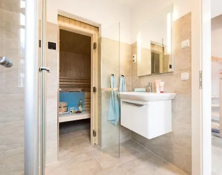 Am Luetten Bagen Haus Attila Feriehus