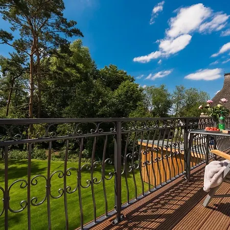 Am Luetten Bagen Haus Attila Feriehus *