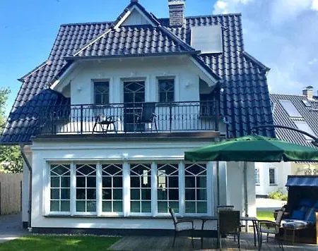 Am Luetten Bagen Haus Attila Feriehus *